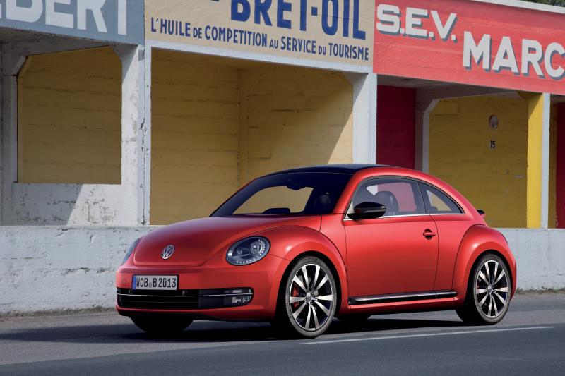 2012volkswagenbeetle11-2812beb.jpg